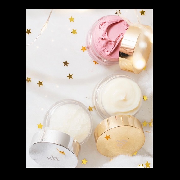 ONLY 2 LEFT!! Sara Happ The Lip Scrub 💋 - Picture 6 of 15